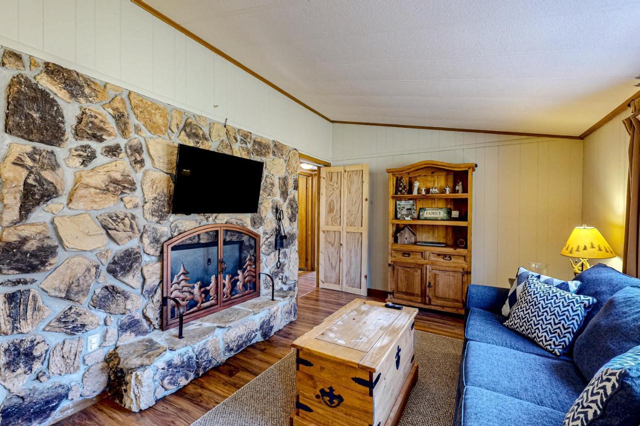 Pine Woods Cabin McHenry Exterior foto